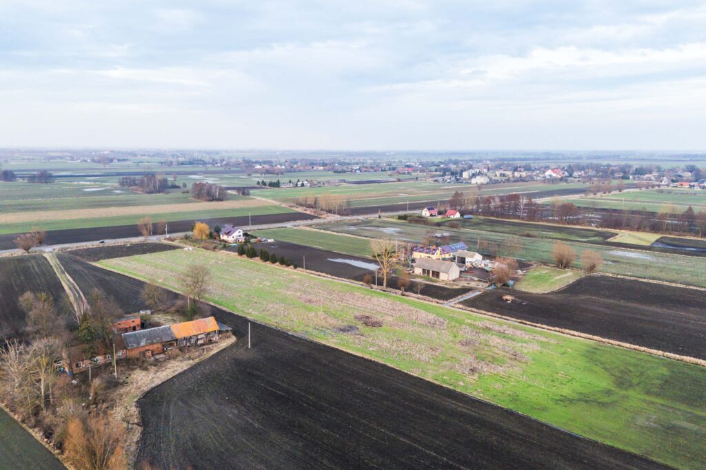 Działka budowlana 1836m2 Suchy Dąb