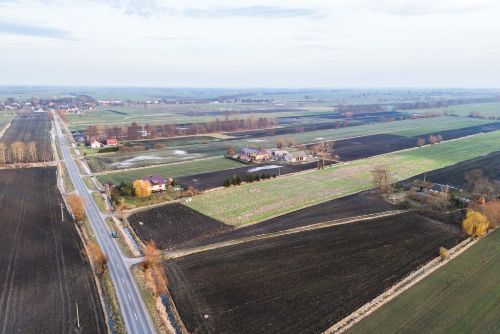 Działka budowlana 1836m2 Suchy Dąb